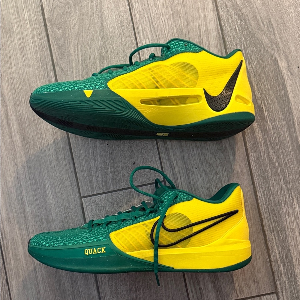 Nike Vibrant Green and Yellow Athletic Shoes